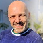 Νίκος Μουτσινάς