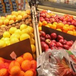 ΕΛΣΤΑΤ: Διψήφιες αυξήσεις σε φρούτα και λαχανικά- 67,4% πάνω το ελαιόλαδο