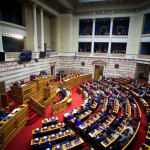 Ομόφυλα Ζευγάρια: Πέρασε Το Νομοσχέδιο Στη Βουλή