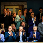 Γάμος Ομοφύλων: Χειροκροτήματα Και Αγκαλιές Στη Βουλή