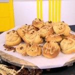 Συνταγή για σταφιδόψωμο με ταχίνι