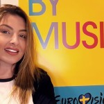 Έλενα Παπαρίζου