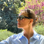 Καγιά: Καλοκαιρινό Look Mε Μaxi Shirt Dress Και Gucci mules