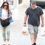 Nέες φωτογραφίες Βανδή - Μπισμπίκη: Στη Μύκονο με τσάντα YSL 2.000€