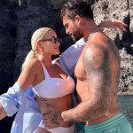 Τούνη - Αλεξάνδρου: Στη Νάξο Με Τον Γιο Τους, Πάρη