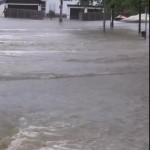 Σαρώνει η κακοκαιρία στη Νότια Γερμανία:Κάτοικοι φεύγουν από τα σπίτια τους