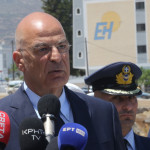 Ο Δένδιας στη φρεγάτα ΣΠΕΤΣΑΙ για την άσκηση «Καταιγίς»