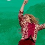 Η Ευανθία Ρεμπούτσικα ανηφορίζει στο λόφο του Λυκαβηττού