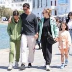 Καμπούρη - Ταρασιάδης: Με Τις Κόρες Τους Στη Μύκονο