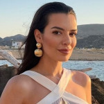 Ράλλη: Προσπαθεί να δοκιμάσει μαγιό μαζί με την κόρη της