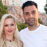 Βίκυ Κάβουρα: Η πρώτη δημόσια εμφάνιση μετά τη γέννηση της κόρης της