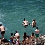 Καιρός: Επιμένει Ο Καύσωνας - Ανάσα Δροσιάς Από Τρίτη