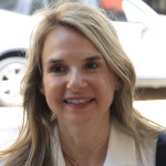 Μιλένα Αποστολάκη: Παραιτήθηκε Από Την Κούρσα Για Το ΠΑΣΟΚ