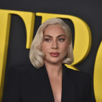 Lady Gaga: Αποκάλυψε κατά λάθος τον αρραβώνα της
