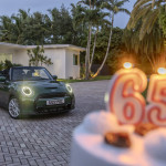 Η MINI γιορτάζει 65 χρόνια εμβληματικής καινοτομίας