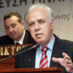 Παύλος Γερακάρης: Πέθανε ο γνωστός δημοσιογράφος