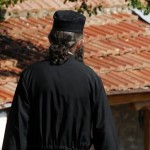 Χανιά: Ιερέας Κακοποιούσε Επί 50 Χρόνια Τη Σύζυγό Του