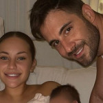 Ανδρομάχη: Το βίντεο αγκαλιά με τον νεογέννητο γιο της