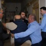 Σέρρες: Αντιδήμαρχοι Έπαιξαν Ξύλο Στο Δημοτικό Συμβούλιο