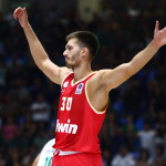 Φεύγει Κι Άλλος Μετά Τον Περούσεφ