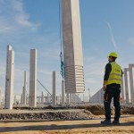 ΒΜW: Οι 1066 κολώνες εργοστασίου συναρμολόγησης μπαταριών