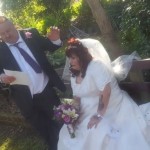 Έπιασε Τη Σύζυγο Να Κάνει Σεξ Με Αδελφό - Η Μητέρα Κοιτούσε