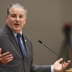 Τραμπ: Στηρίζει Τον Ελληνοαμερικανό Πατρώνη Στο Κογκρέσο