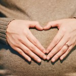 Ποια Γνωστή Παρουσιάστρια Περιμένει Μωράκι