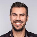 Άκης Πετρετζίκης