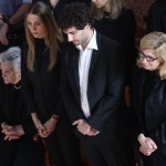 Κώστας Χαρδαβέλλας: To τελευταίο «αντίο» - Δύσκολες ώρες για σύζυγο και γιο