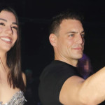 Μελίνα Νικολαΐδη: Στα Μπουζούκια Με Σέξι Λευκό Μίνι Φόρεμα