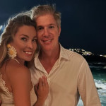 Η Χρουσαλά Στη Χρονομηχανή: Ποζάρει Λίγο Πριν Γεννήσει