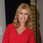 Κουτσελίνη: Με κατακόκκινο φόρεμα σε Valentine’s mood