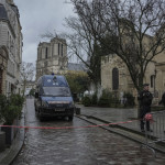 Παρίσι: Σκότωσε Το Μωρό Της, Ρίχνοντάς Το Από Μπαλκόνι