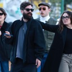 Παυλίνα Βουλγαράκη: Βόλτα με τον σύντροφό της & τα δύο αδέλφια της