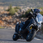 SYM ADXTG 400: Με κινητήρα ορόσημο