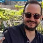 Βασίλης Καλογήρου: Λείπει Μέρος Του Δαχτύλου - Λεία Η Τομή
