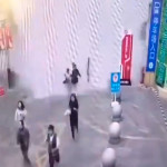 Κίνα: Ξεχείλισε Πισίνα Από Ταράτσα - Σάρωσαν Τα Νερά πεζούς