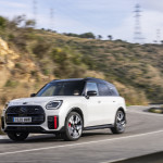 MINI JCW Countryman ALL4: Ηλεκτρίζει με 300 ίππους