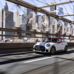 MINI John Cooper Works: Στην πόλη που ποτέ δεν κοιμάται