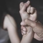 Κάρπαθος: 50χρονος Έσπασε Το Χέρι Της Συντρόφου Του