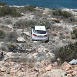 Αυτοκίνητο Έπεσε Σε Γκρεμό Στα Λιμανάκια Βουλιαγμένης
