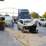 Τροχαίο στην Ποσειδώνος: Σύγκρουση Ταξί Με Απορριματοφόρο
