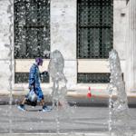 Καιρός: Ξεκινά Τριήμερο Έντονης Ζέστης