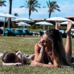 Αθηνά Οικονομάκου