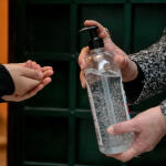 Θα Απαγορευτεί Η Αιθανόλη Στα Αντισηπτικά Λόγω Καρκίνου;