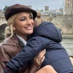 Τούνη: Στην παρέλαση της Θεσσαλονίκης με τον γιο της