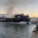 Πειραιά: Φωτιά Σε Τέσσερα Σκάφη Στη Μαρίνα Ζέας