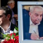 Αλέξης Τσίπρας στην κηδεία Φλαμπουράρη