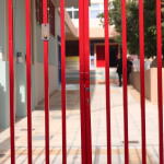 Αιγάλεω: Γυμνός Άνδρας Κυκλοφορούσε Έξω Από Δημοτικό